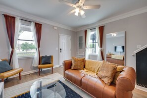 House (3 Bedrooms) | Interior - Ideal ATL Stay Near Mercedes-benz Stadium & Dtwn (Atlanta)