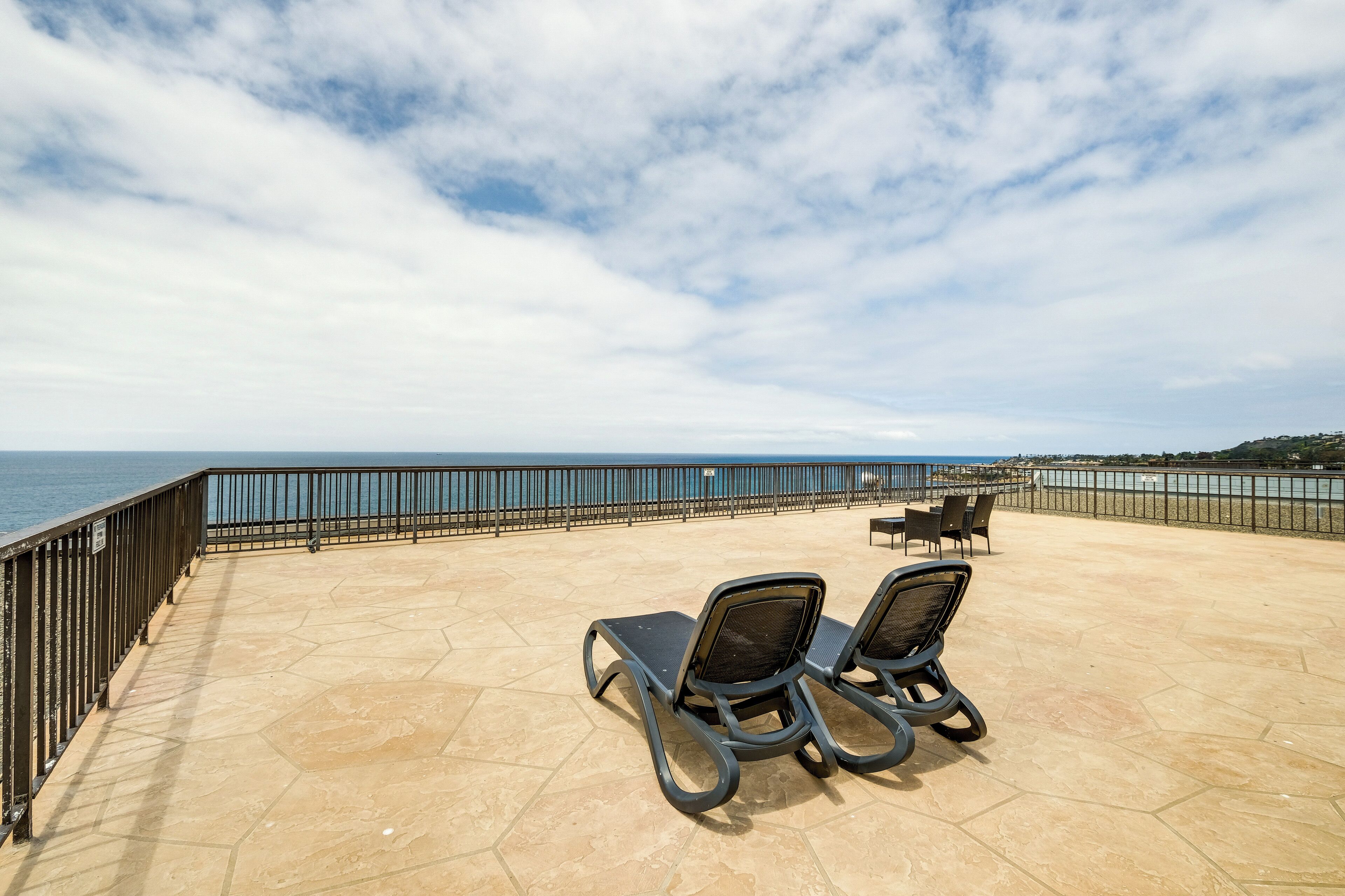 Apartment (1 Bedroom) | Interior