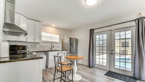 Interior - 9 Mi to Downtown Orlando: Wfh-friendly Retreat (Winter Park)