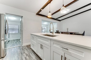 Interior - 9 Mi to Downtown Orlando: Wfh-friendly Retreat (Winter Park)
