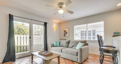 < 1 Mi to Las Olas Boulevard: Cozy Retreat w/ Yard