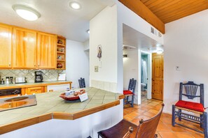 Apartment (1 Bedroom) | Interior - Walk to Santa Fe Plaza: Condo w/ Pool & Hot Tub! (Santa Fe)