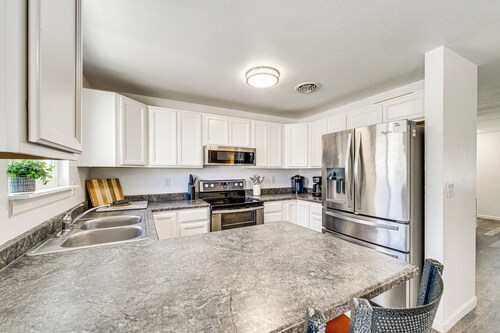 Updated Family Home w/ Fenced Yard in Yakima!