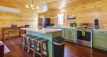 Bring Your Boat: Cabin w/ Lake Access in Halfway