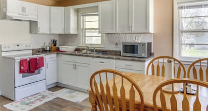 Family Home By Theme Park & Waterloo Arts District