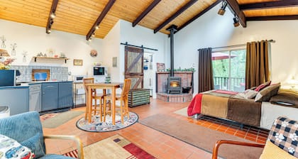'hidden Valley Retreat' - Outdoorsy West Point Gem