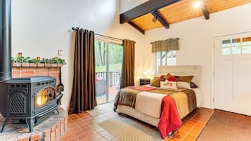 Apartment (0 Bedroom) | Interior