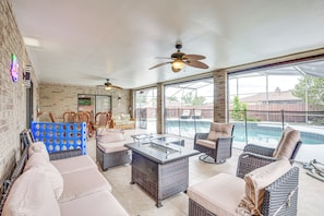 House (5 Bedrooms) | Interior