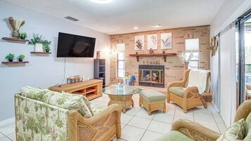 House (5 Bedrooms) | Interior