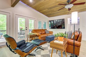 House (4 Bedrooms) | Interior - Lake Lanier Retreat w/ Dock: Day Trip to Atlanta! (Gainesville)