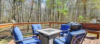 Furnished Deck w/ Forested Views: Manawa Home!