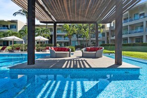 Apartment - Gorgeous Condo With Pool and Balcony (Nuevo Nayarit)