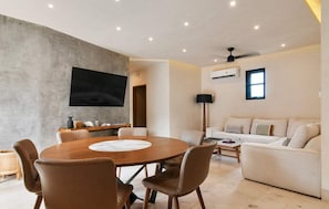 Apartment - Prime 5th Ave Stay - 2BR With King Beds City Views (Playa del Carmen)