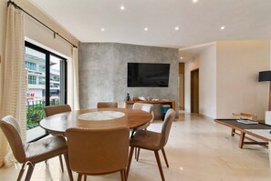 Apartment | 2 bedrooms, Internet - Prime 5th Ave Stay - 2BR With King Beds City Views (Playa del Carmen)