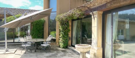 Villa | 3 bedrooms, Internet