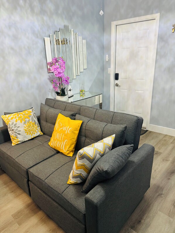 Living area - COZY GETAWAY NEAR BEACHES& CASINOS
Home in Hollywood, FL (Hollywood)