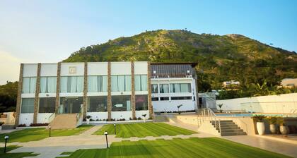 Abram Hills Hotel Ltd