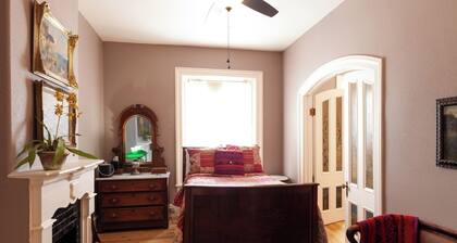 Bat Masterson - Historic Hotel