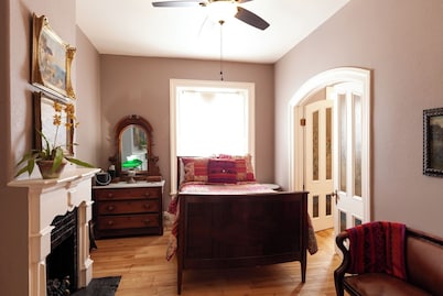 Bat Masterson - Historic Hotel