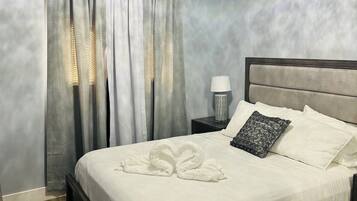 2 Schlafzimmer, BĂŒgeleisen/BĂŒgelbrett, kostenloses WLAN, BettwĂ€sche