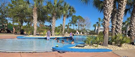 Piscine extérieure, piscine chauffée