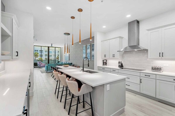 Microwave, dishwasher, coffee/tea maker, toaster