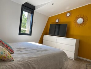 4 Schlafzimmer, Bügeleisen/Bügelbrett, WLAN, Bettwäsche