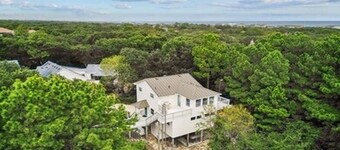 Spacious 3BR/3BA Beach House on Quiet Wooded Lot – Minutes from the Ocean