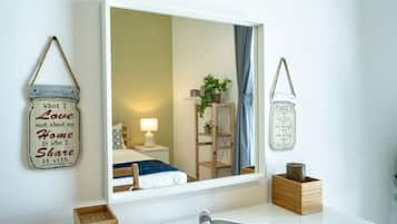 1 habitación y caja de seguridad en la habitación