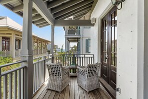 Property grounds - Rosemary Bluegrass - 30 Secs to Beach, Luxury, Private Pool, Bikes (Rosemary Beach)