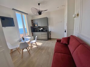 Smart TV - Vue mer - Monaco - clim (Cap-d'Ail)
