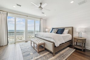 4 bedrooms, free WiFi, bed sheets