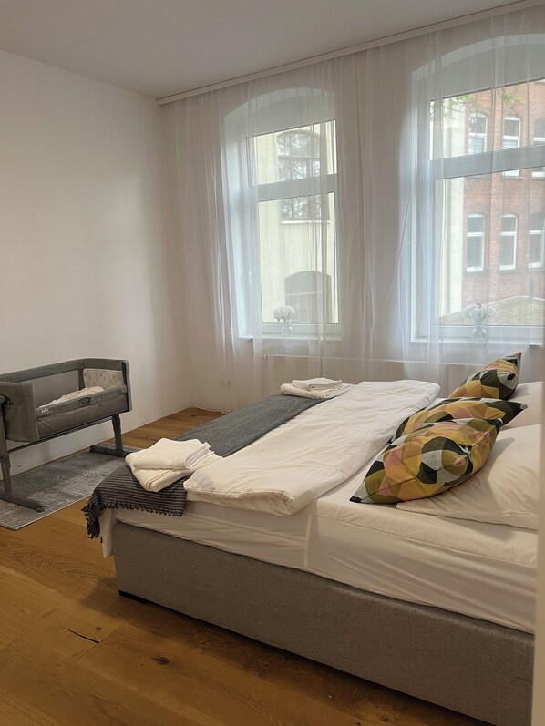 3 bedrooms, free WiFi, bed sheets - Nook - on the Lister Meile (Hannover)