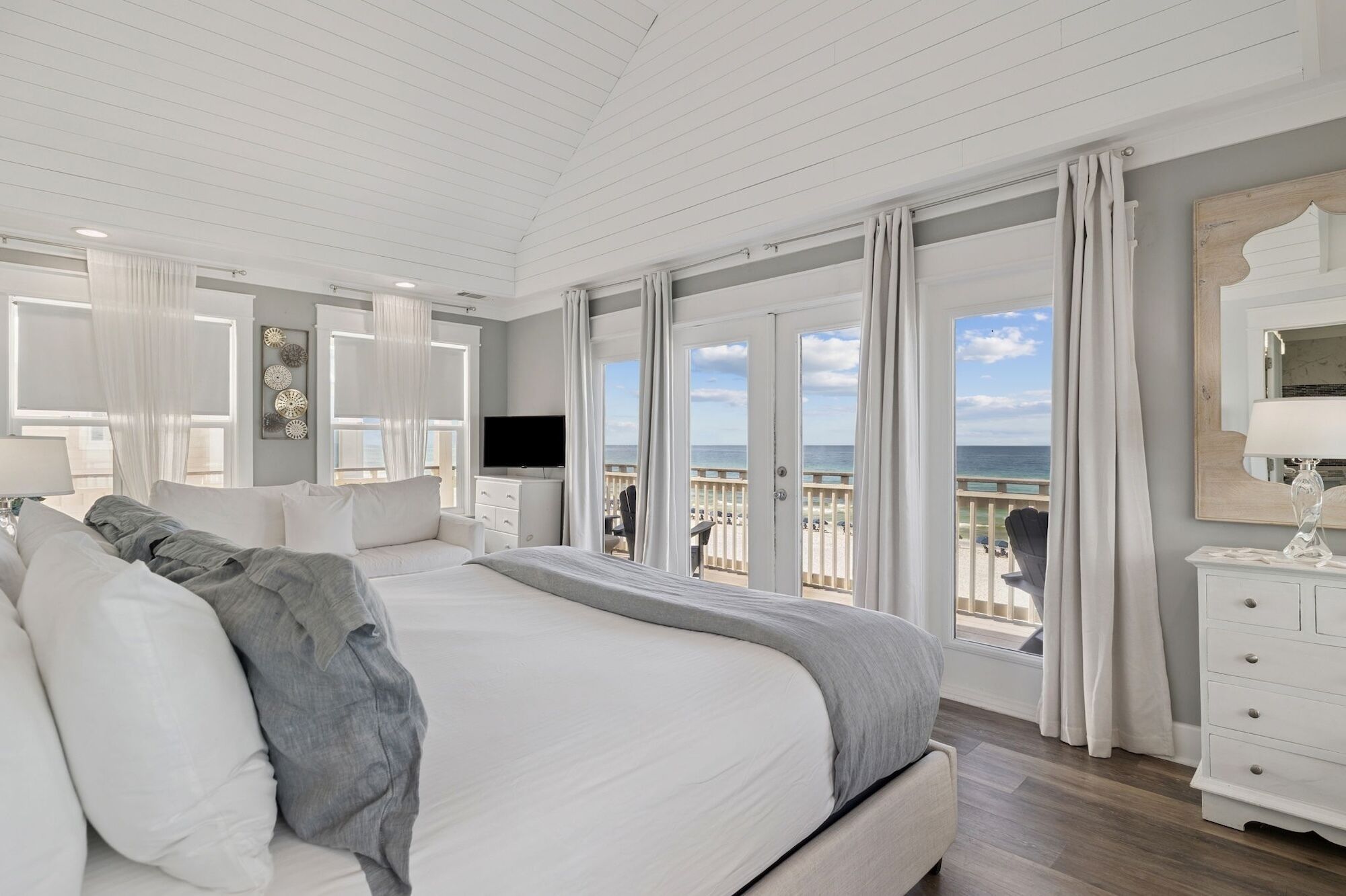 3 makuuhuonetta, ilmainen Wi-Fi, vuodevaatteet