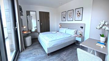 Chambre Double Supérieure, vue ville | Bureau, espace de travail pour ordinateur portable, Wi-Fi gratuit