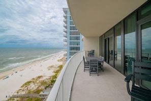 Condo, 3 Bedrooms | Outdoor dining