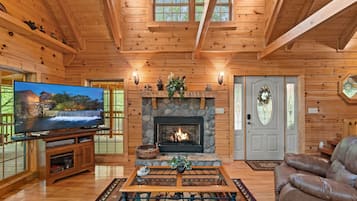 Cabin, 3 Bedrooms | Living area