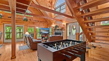 Cabin, 3 Bedrooms | Games room