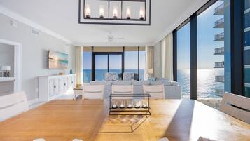 Condo, 4 Bedrooms | Dining