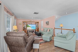 House, 2 Bedrooms | Living area