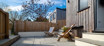 One bedroom, couple and pet friendly holiday cabin within easy reach of North Devon beaches