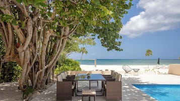 Plage privée, sable blanc