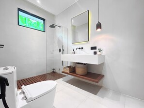 Dusche, Handtücher, Seife, Shampoo