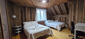 3 Schlafzimmer, Schreibtisch, kostenloses WLAN, Bettwäsche