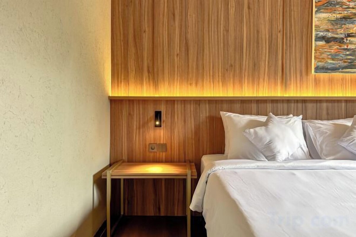 In-room safe, laptop workspace, free WiFi