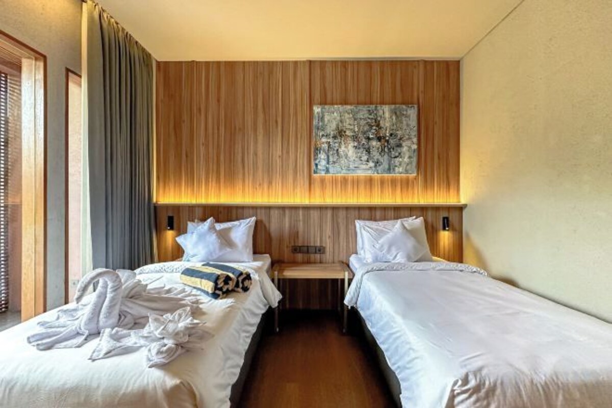 In-room safe, laptop workspace, free WiFi