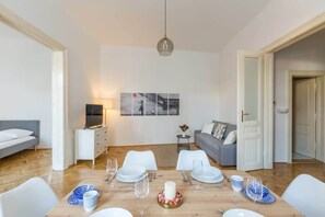 Televisio, työhuone