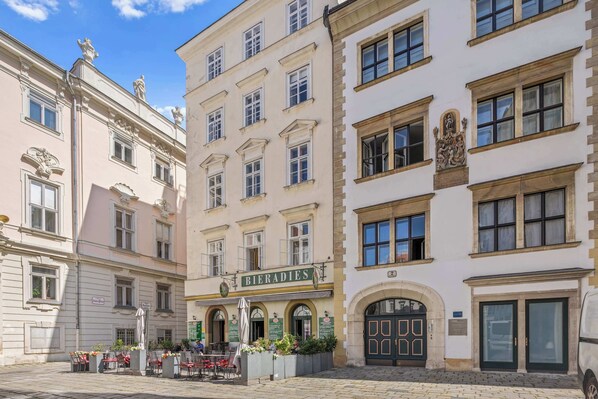 Exterior - City Center | 5 min walk to all sights | air con (Wien)