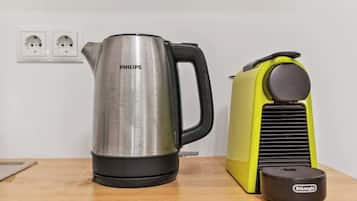 Kaffee und/oder Kaffeemaschine