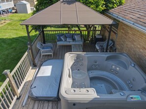 Terrace/patio - The Blitz House: Where Legends Unwind (Canton)